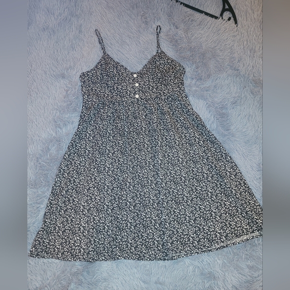 Shein Black and White Spaghetti Strap Sun Dress - Picture 4 of 8